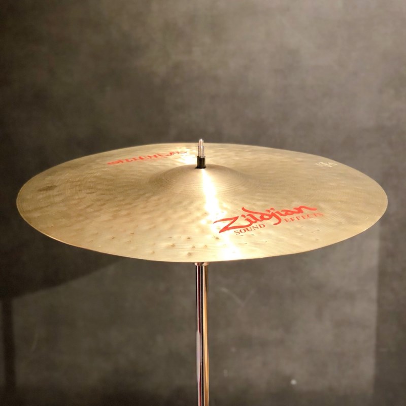 Zildjian FX Oriental Crash of Doom 18の画像